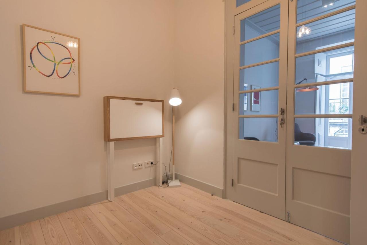 Lovelystay - Charming 3 Bedroom Wonder Downtown Лиссабон Экстерьер фото