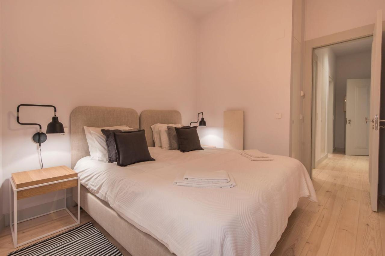 Lovelystay - Charming 3 Bedroom Wonder Downtown Лиссабон Экстерьер фото